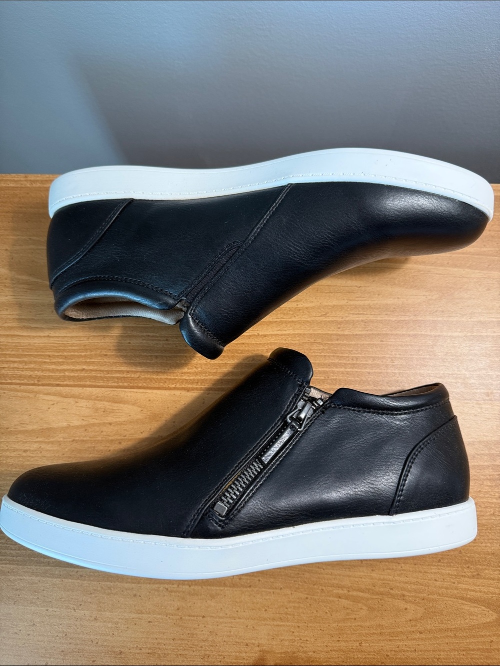 Life Stride Eden Black Faux Leather Low-Top Sneakers with White Sole
